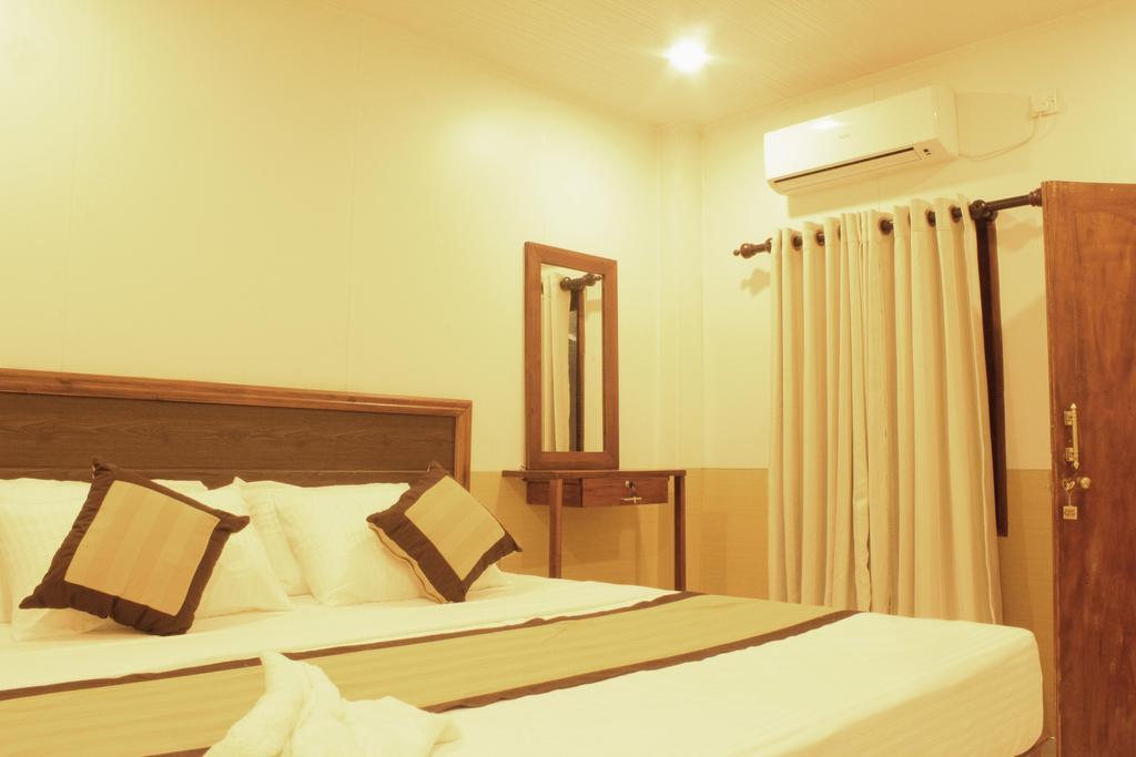 Samaya Fort Hotel Гале Екстериор снимка